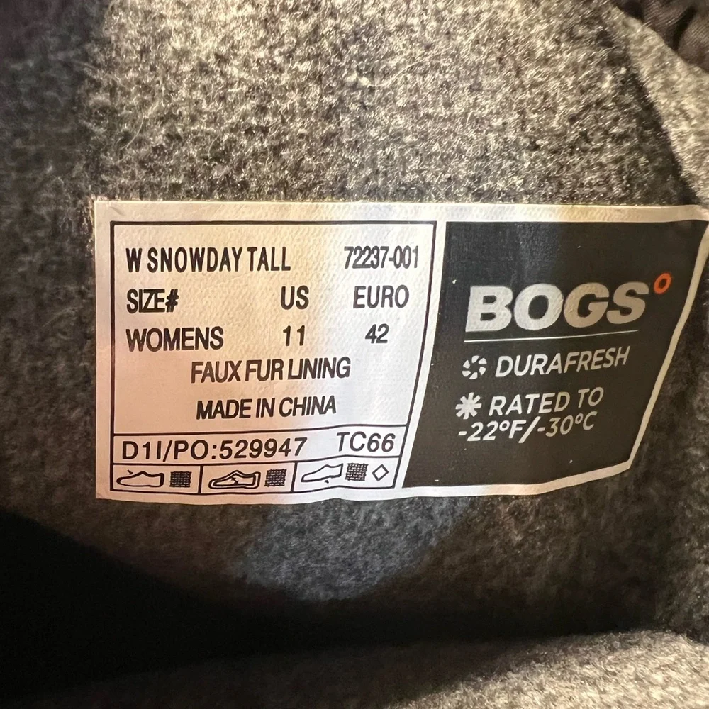Bogs Women's Snowday Tall Boot Size 11 no insoles